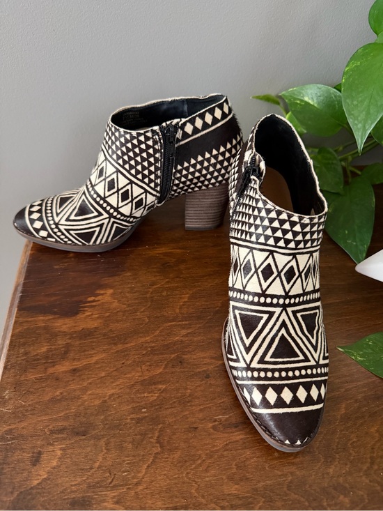 Lucky Brand Shoes - Lucky Brand Black and Cream Aztec Pattern Ankle Booties